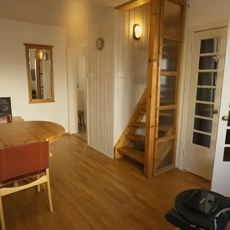 Cozy On The Strip Apartment Reykjavik Exterior photo